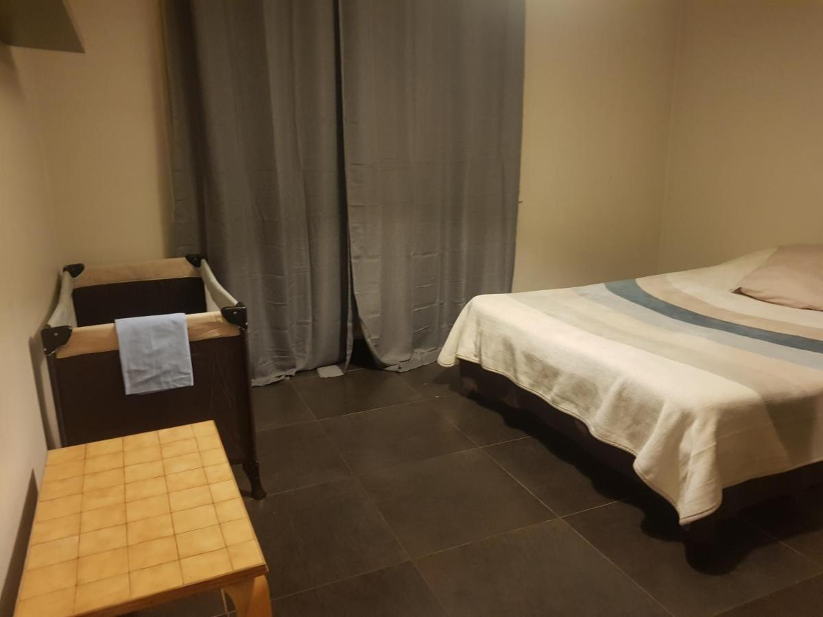 Grand Appartement Fonctionnel Et Calme Sur Lyon8 A 2 Pas Du Metro 외부 사진