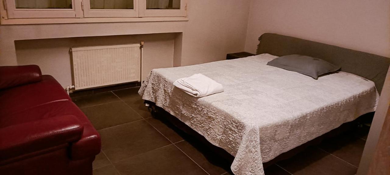Grand Appartement Fonctionnel Et Calme Sur Lyon8 A 2 Pas Du Metro 외부 사진